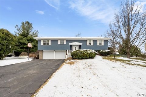 Photo of 584 Stoneleigh Road, Oneida, NY 13421 (MLS # S1666052)