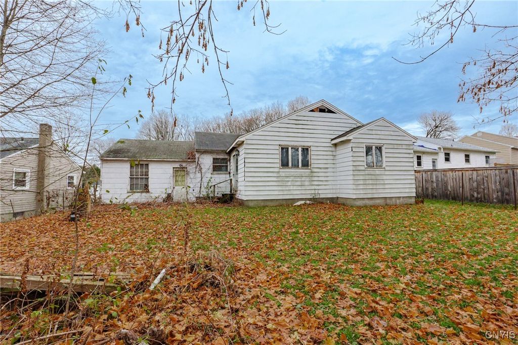 Photo of 704 Dawes Avenue, Utica, NY 13502 (MLS # S1652908)