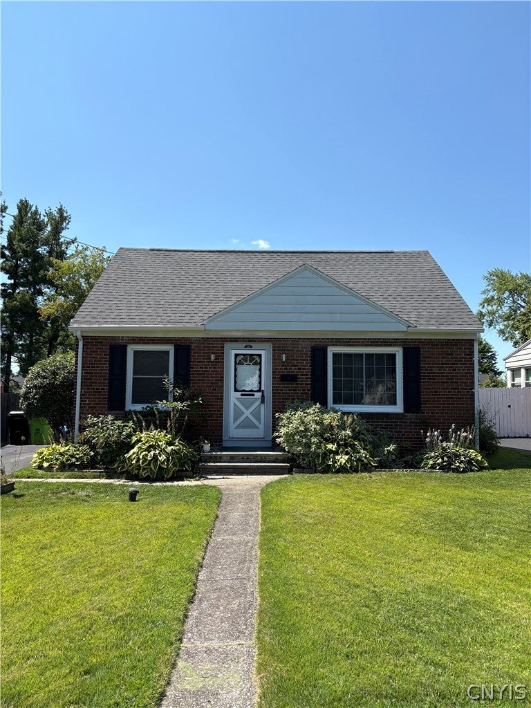 Photo of 233 Russell Avenue, Salina, NY 13088 (MLS # S1704751)