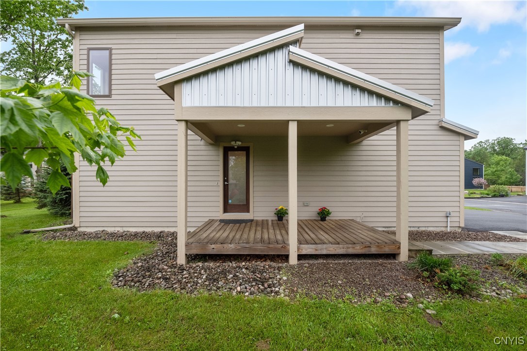140 Xavier Circle, Syracuse, New York image 3
