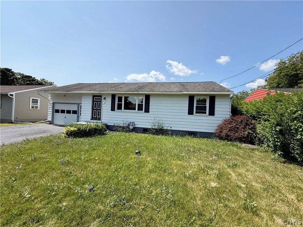 Photo of 111 Deborah Drive, Salina, NY 13088 (MLS # S1701734)