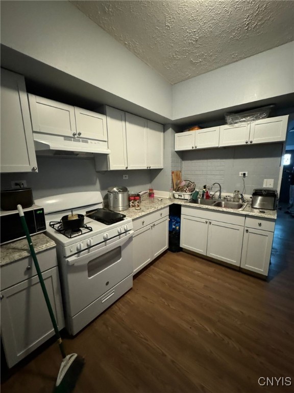 109 Parkside Avenue, Syracuse, New York image 3