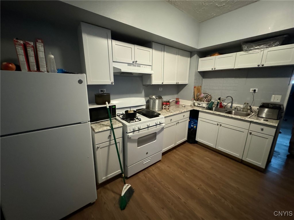 109 Parkside Avenue, Syracuse, New York image 2