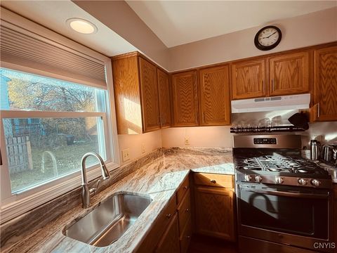 Tiny photo for 912 Cumberland Avenue, Syracuse, NY 13210 (MLS # S1648617)