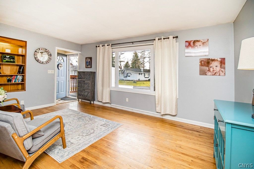 Photo of 152 Fay Lane, Manlius, NY 13116 (MLS # S1666971)