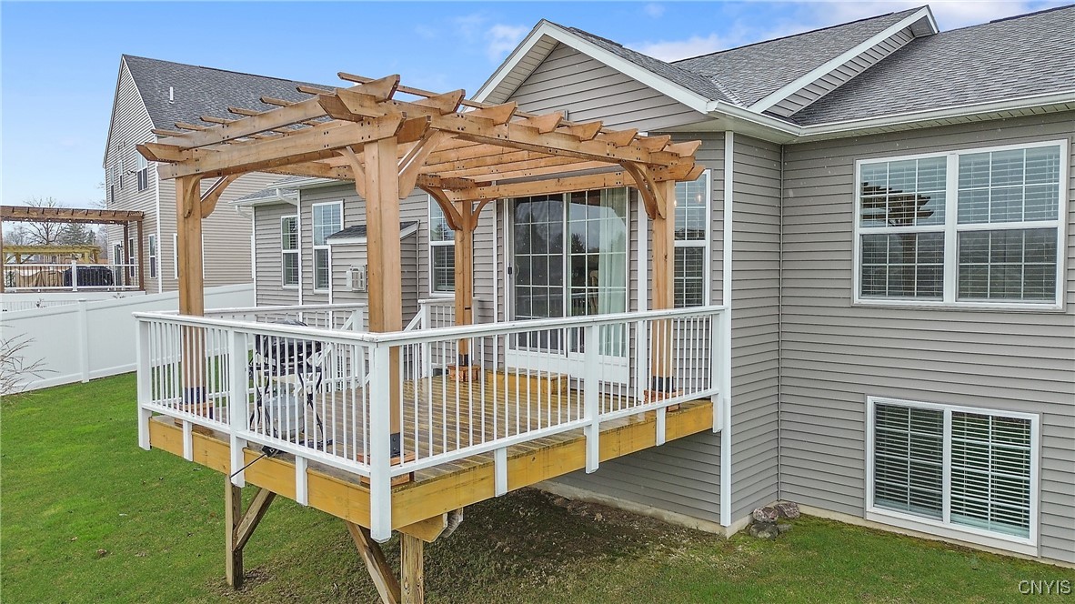 8541 Cobalt Drive, Cicero, New York image 35