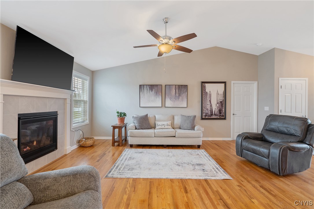 8541 Cobalt Drive, Cicero, New York image 7