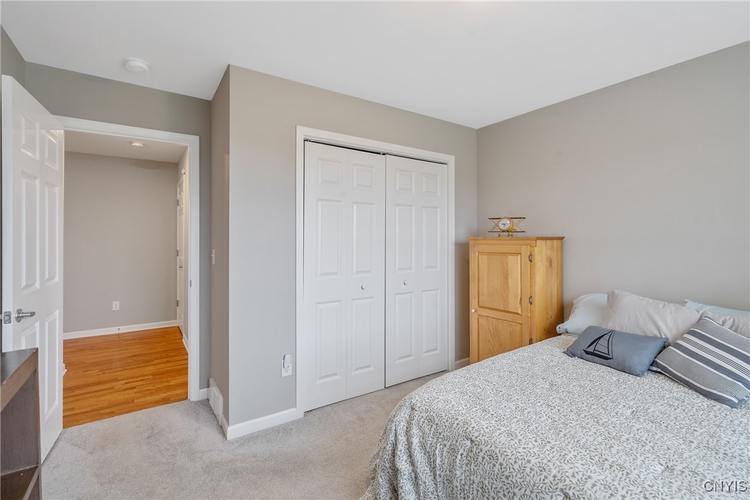8541 Cobalt Drive, Cicero, New York image 28