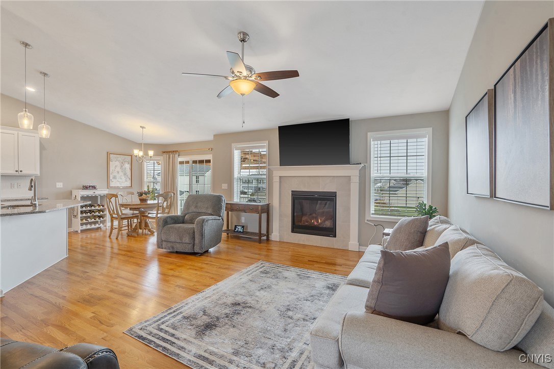 8541 Cobalt Drive, Cicero, New York image 6