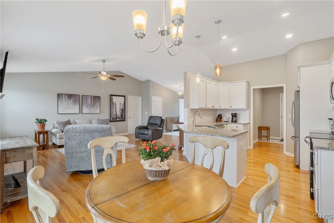 8541 Cobalt Drive, Cicero, New York image 14