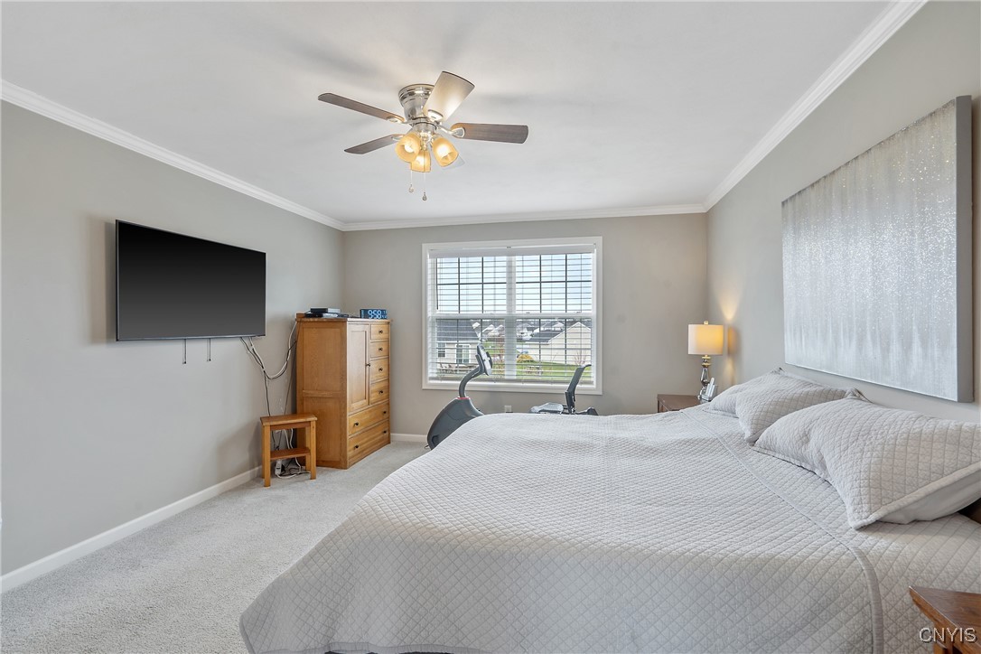 8541 Cobalt Drive, Cicero, New York image 22