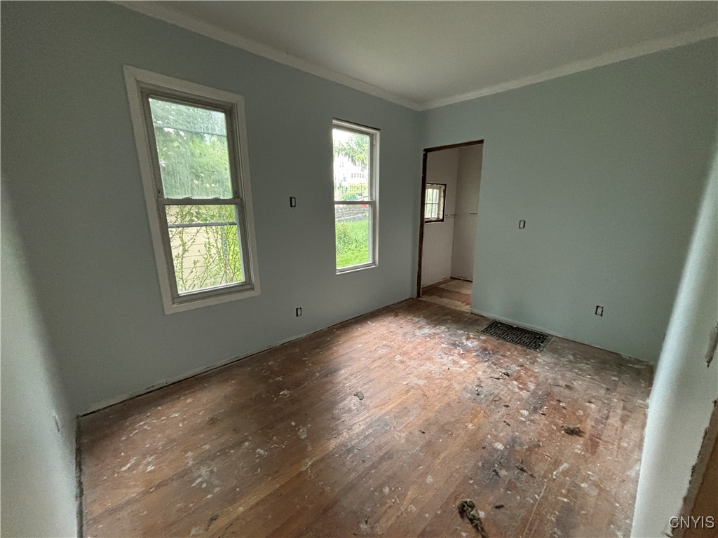 102 Milton Avenue, Syracuse, New York image 10