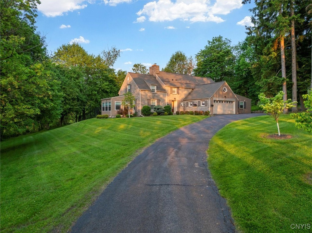 1717 Sherman Drive, New Hartford, New York image 4