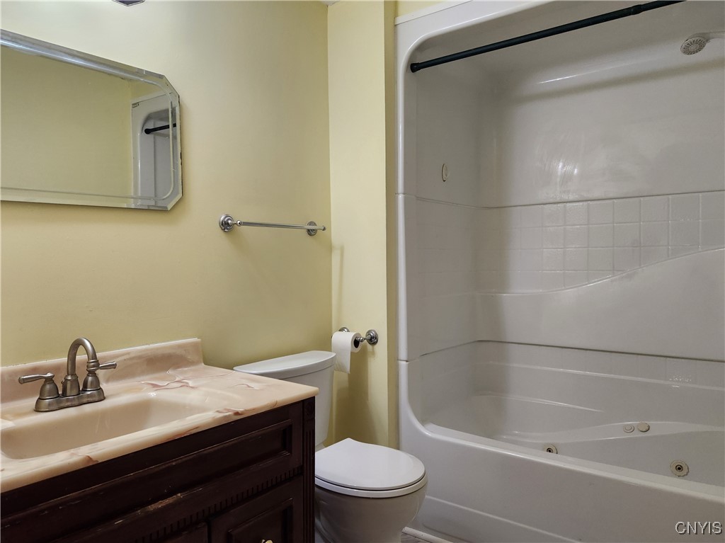 116 Kendall Drive, Manlius, New York image 11