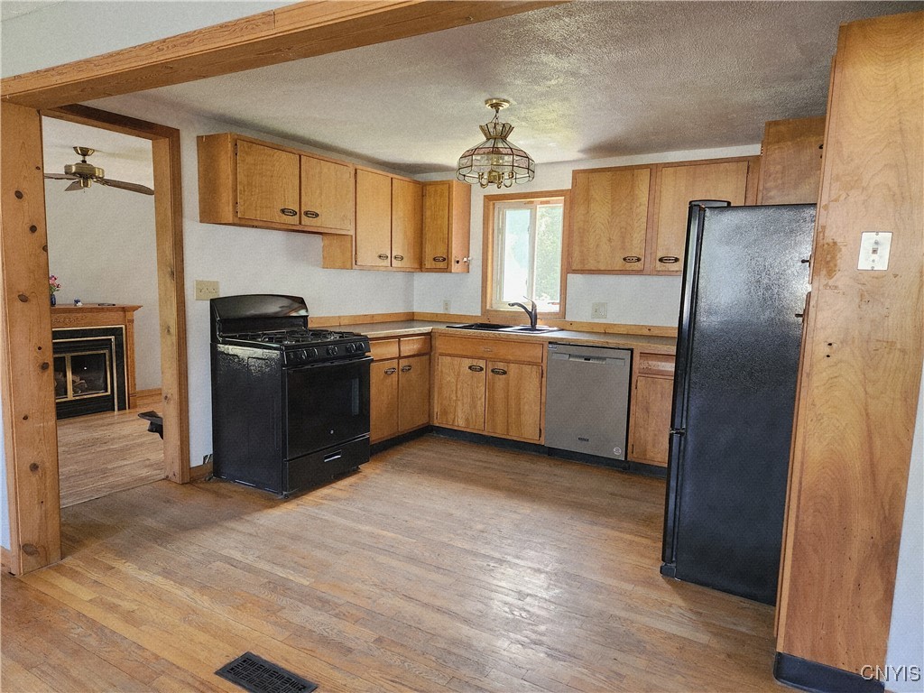 116 Kendall Drive, Manlius, New York image 6