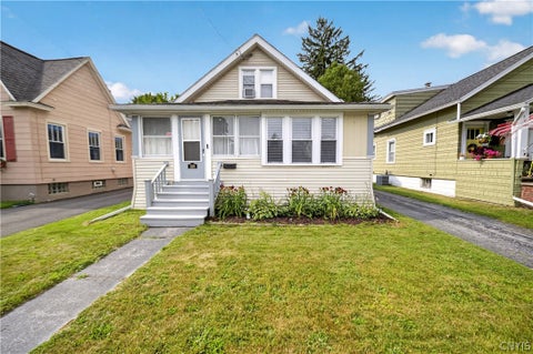 Homes For Sale - 310 Roxford Road<br/> Salina, NY 13208