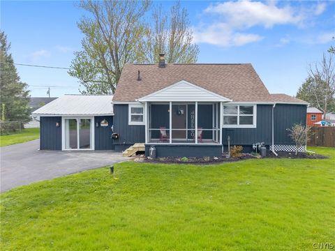 Photo of 201 Niagara Avenue N, Geddes, NY 13209 (MLS # S1679055)