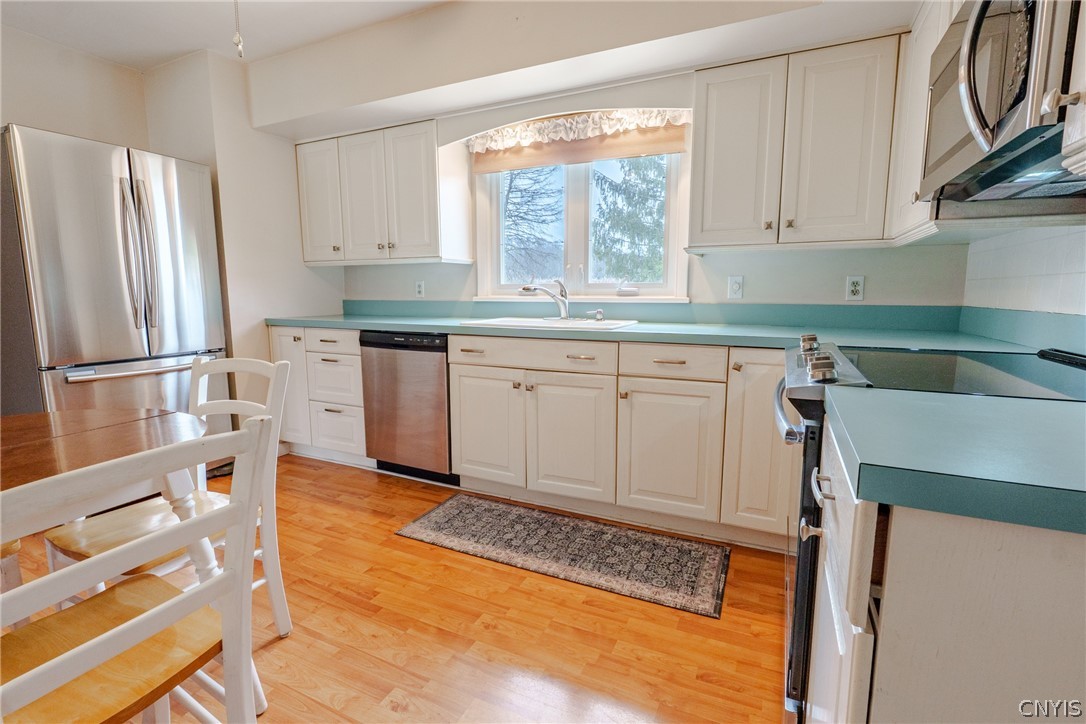 8719 Maple Lane Drive