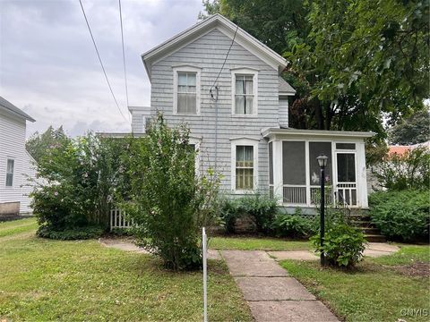 221 Park Avenue, Oneida, NY 13421 - #: S1627148