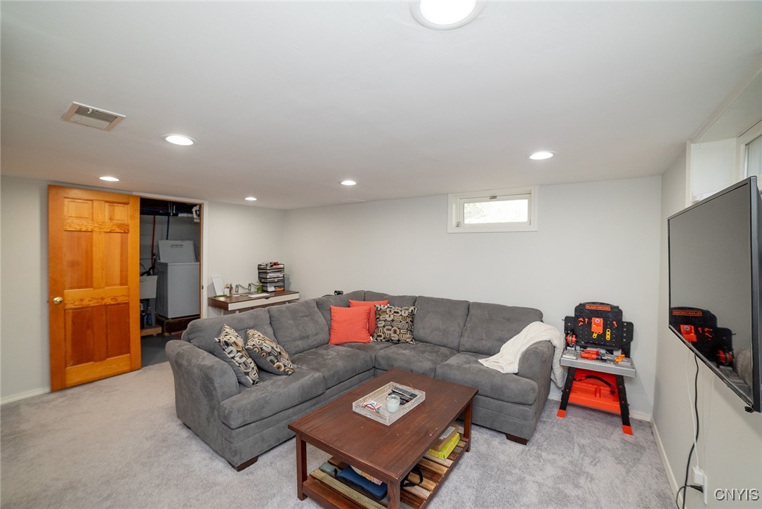 302 Carlton Road, Syracuse, New York image 38