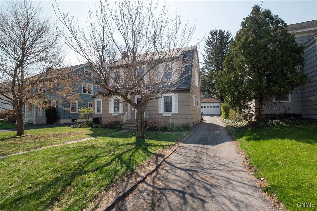 302 Carlton Road, Syracuse, New York image 1