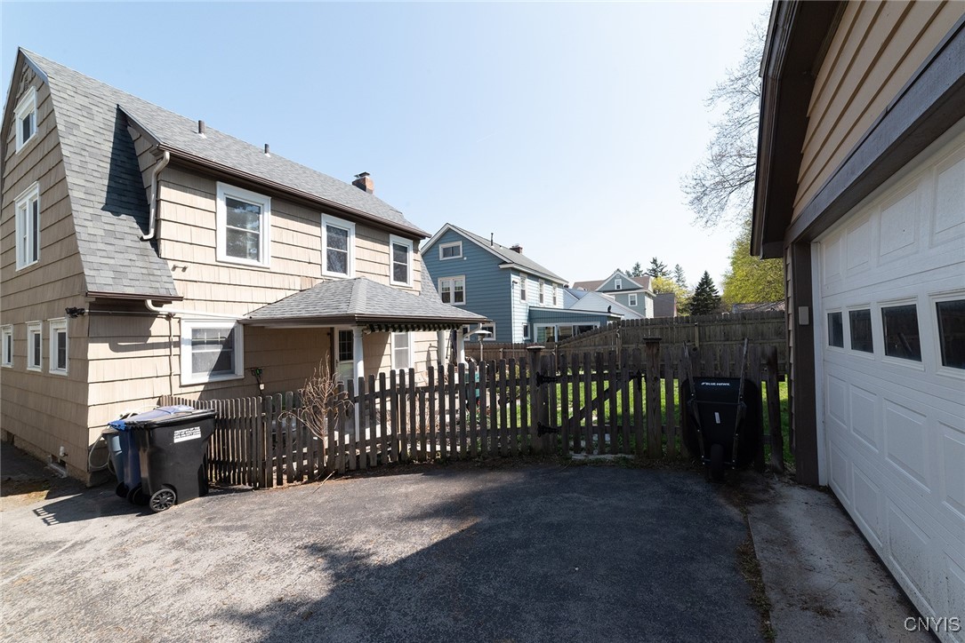 302 Carlton Road, Syracuse, New York image 48