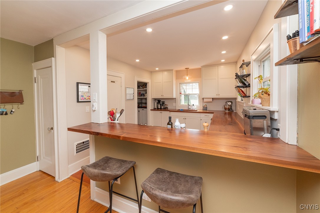 302 Carlton Road, Syracuse, New York image 9