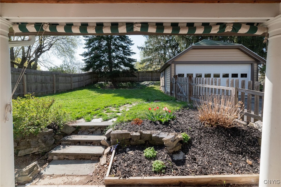 302 Carlton Road, Syracuse, New York image 42