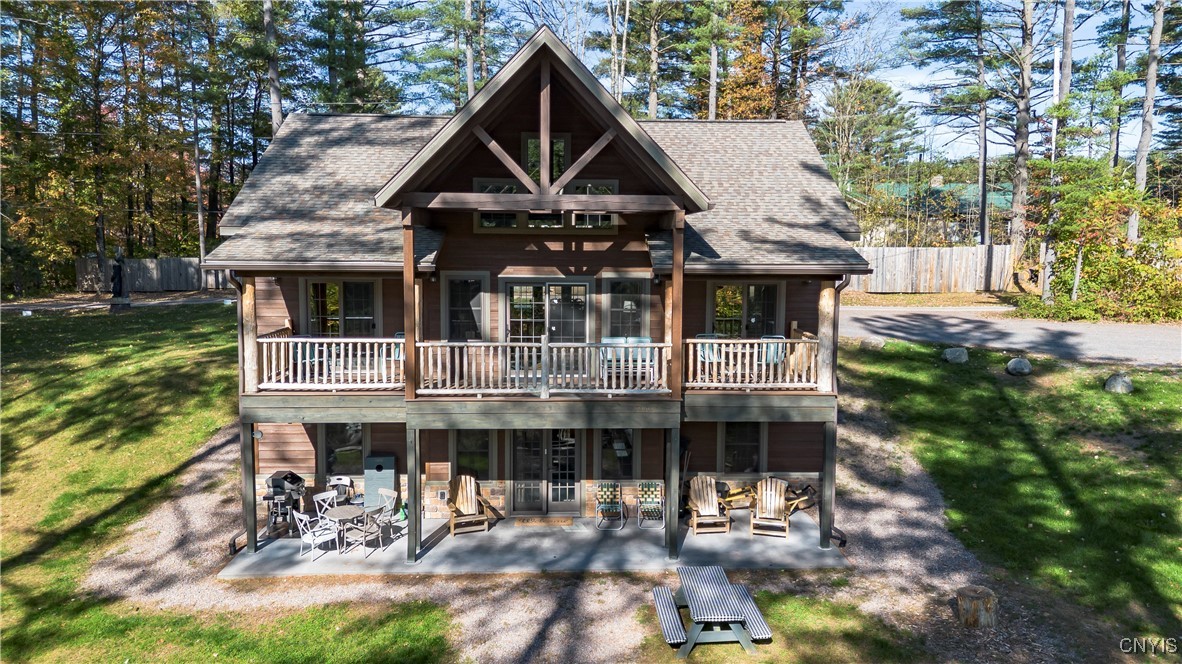 6972 Whitetail Drive