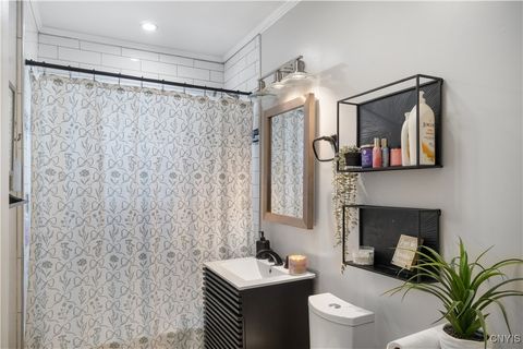 Tiny photo for 252 Medford Road, Salina, NY 13208 (MLS # S1648568)