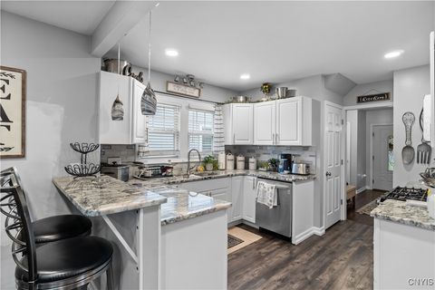 Tiny photo for 252 Medford Road, Salina, NY 13208 (MLS # S1648568)