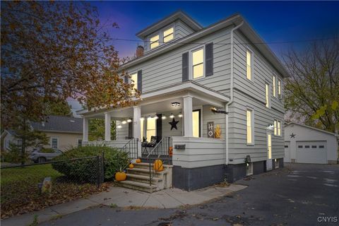 Tiny photo for 252 Medford Road, Salina, NY 13208 (MLS # S1648568)