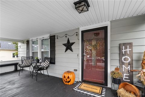 Tiny photo for 252 Medford Road, Salina, NY 13208 (MLS # S1648568)