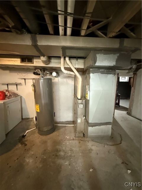 Tiny photo for 442 Orwood Place, Salina, NY 13208 (MLS # S1655570)