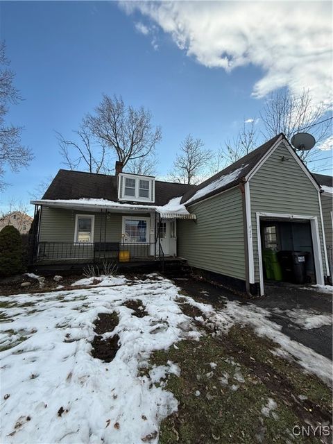 Tiny photo for 442 Orwood Place, Salina, NY 13208 (MLS # S1655570)
