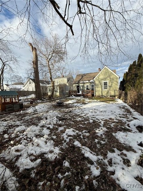 Tiny photo for 442 Orwood Place, Salina, NY 13208 (MLS # S1655570)
