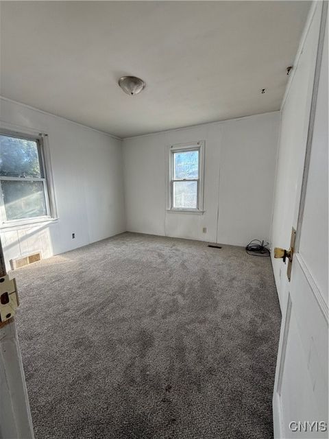 Tiny photo for 442 Orwood Place, Salina, NY 13208 (MLS # S1655570)