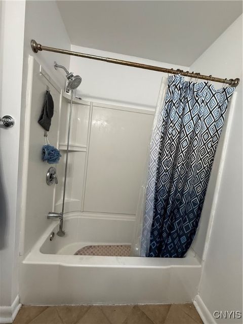 Tiny photo for 442 Orwood Place, Salina, NY 13208 (MLS # S1655570)