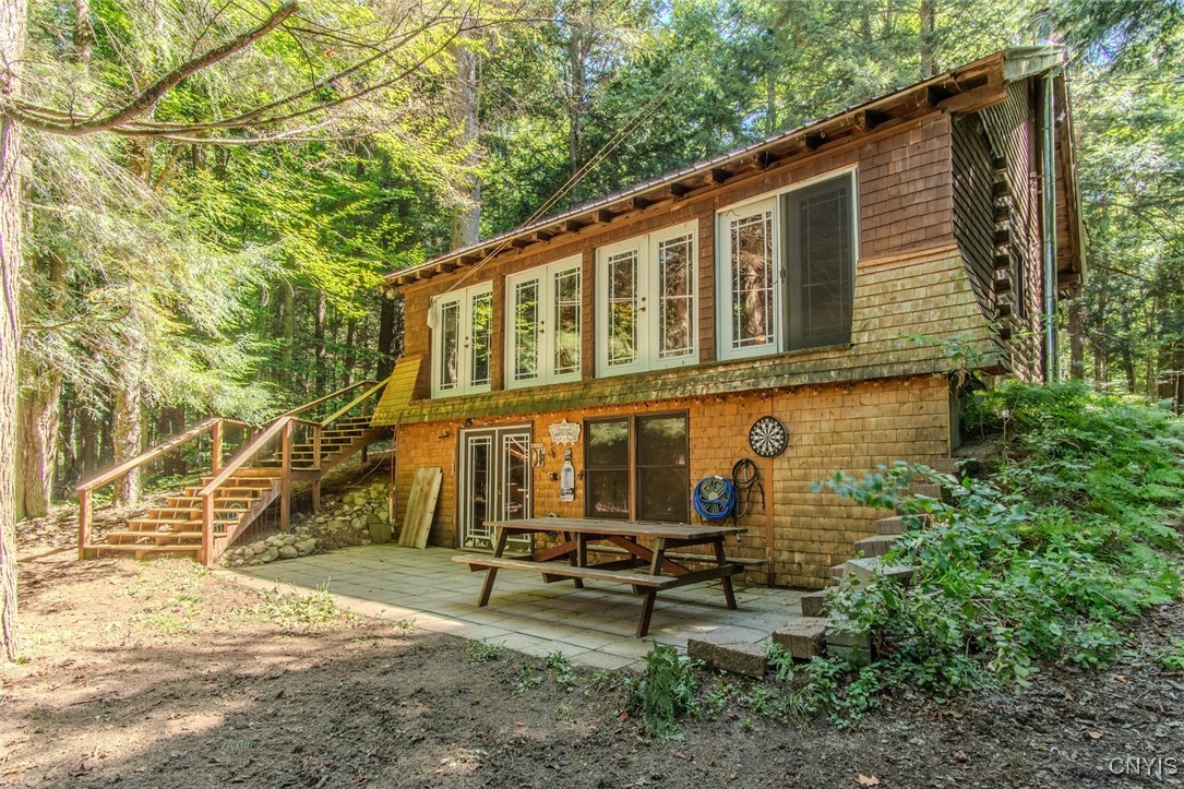 6443 Lingerlong Pond Road