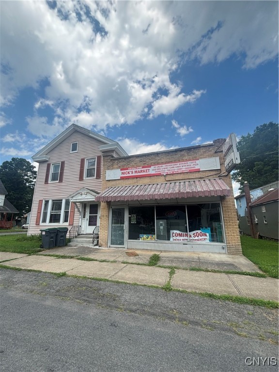 810 Utica Street