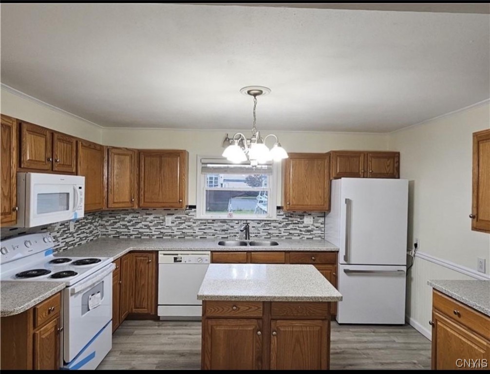 614 Utica Road, Utica, New York image 7