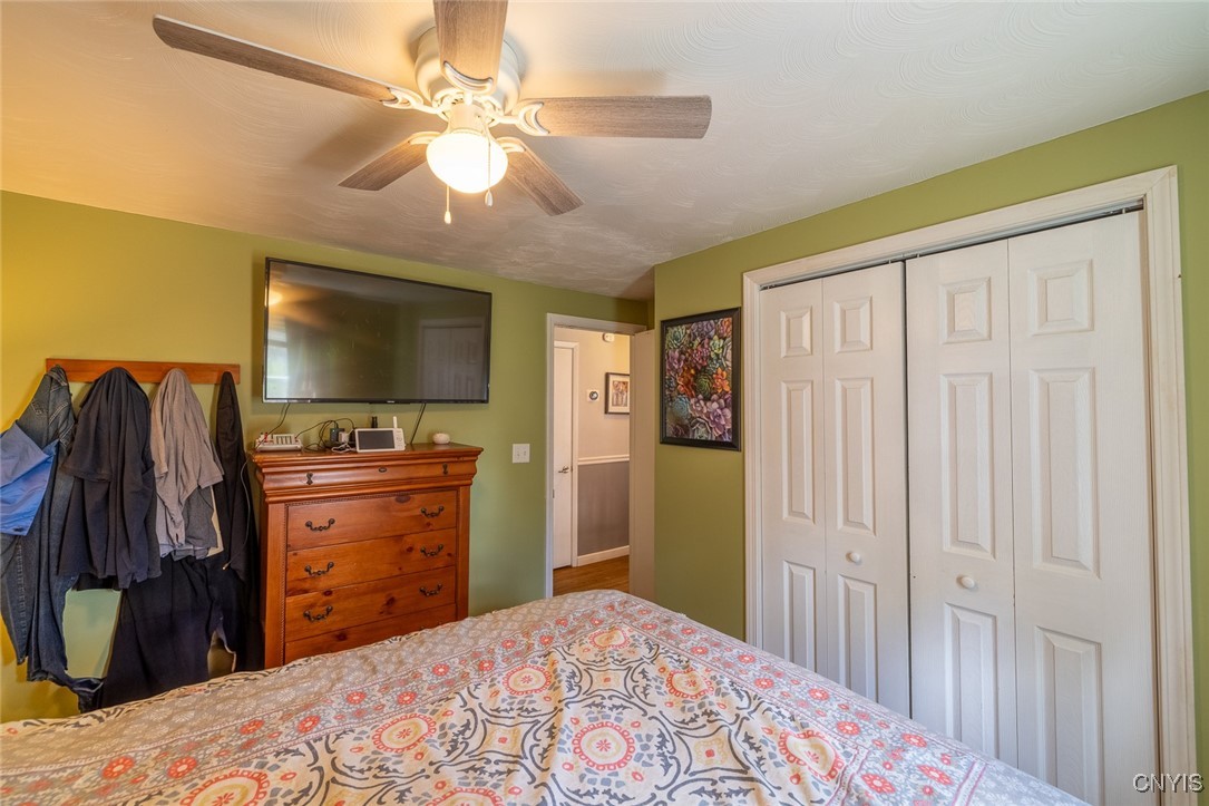 402 Fletcher Drive, Clay, New York image 15