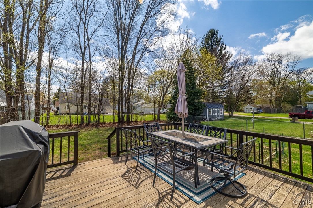 402 Fletcher Drive, Clay, New York image 29