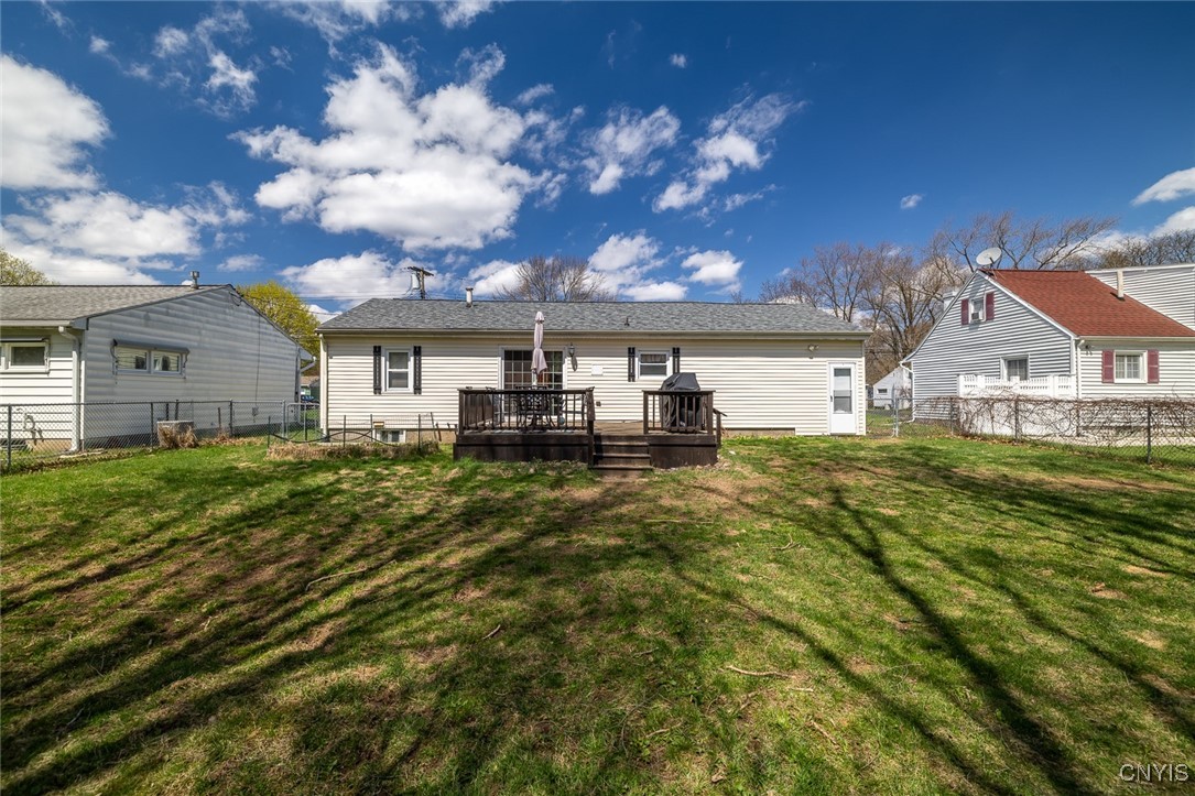 402 Fletcher Drive, Clay, New York image 28