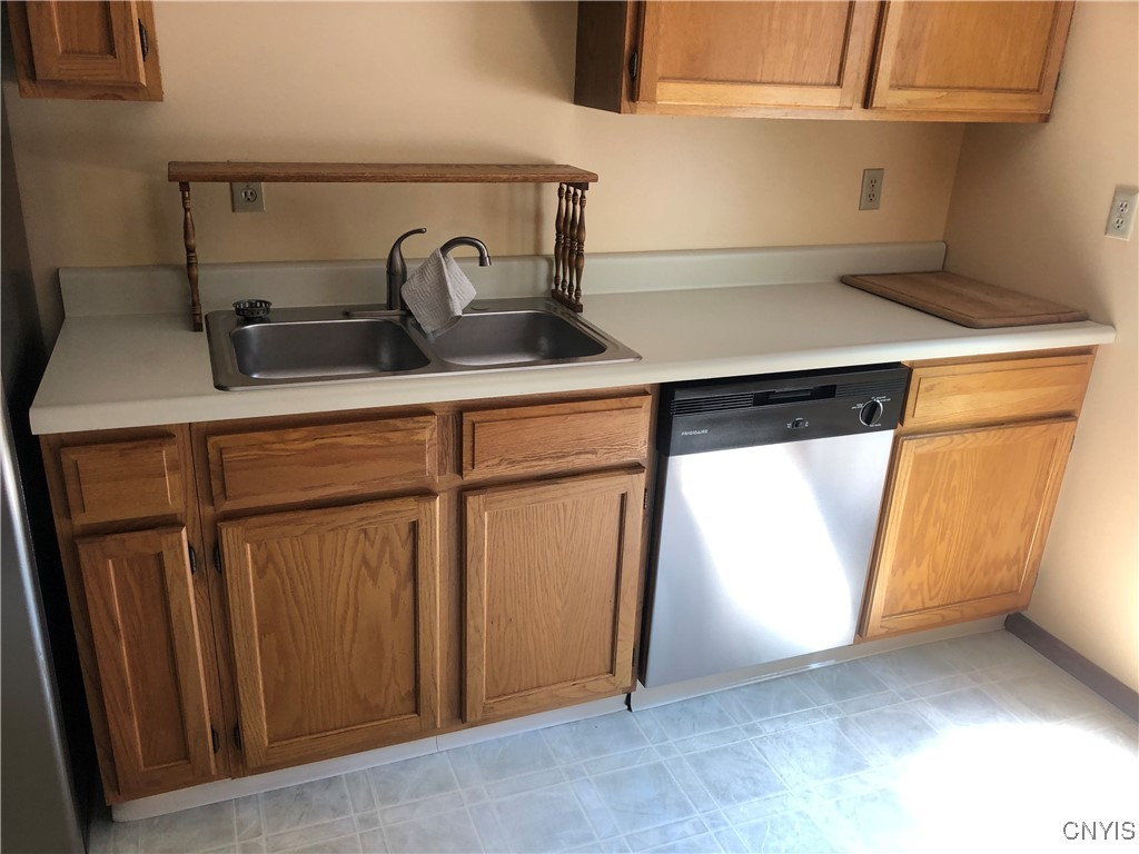 2616 South Ave Ave, Syracuse, New York image 16