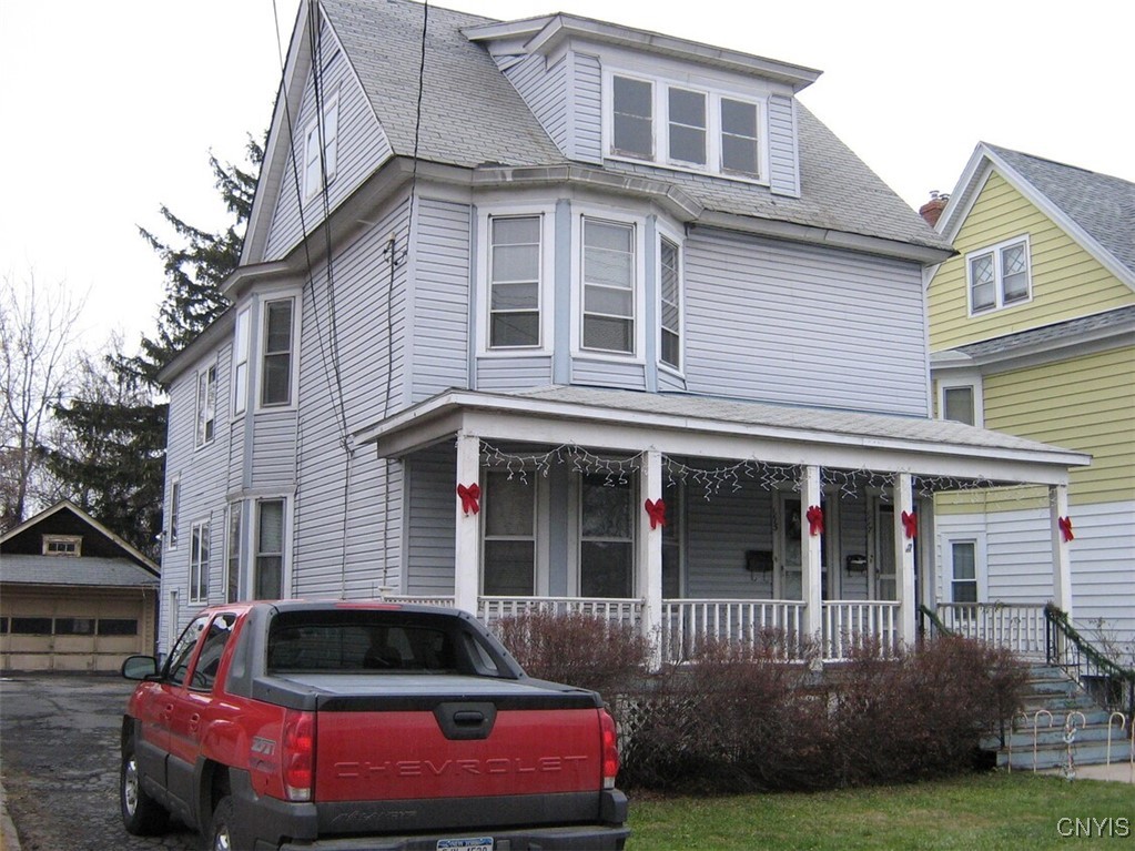 Similar Properties