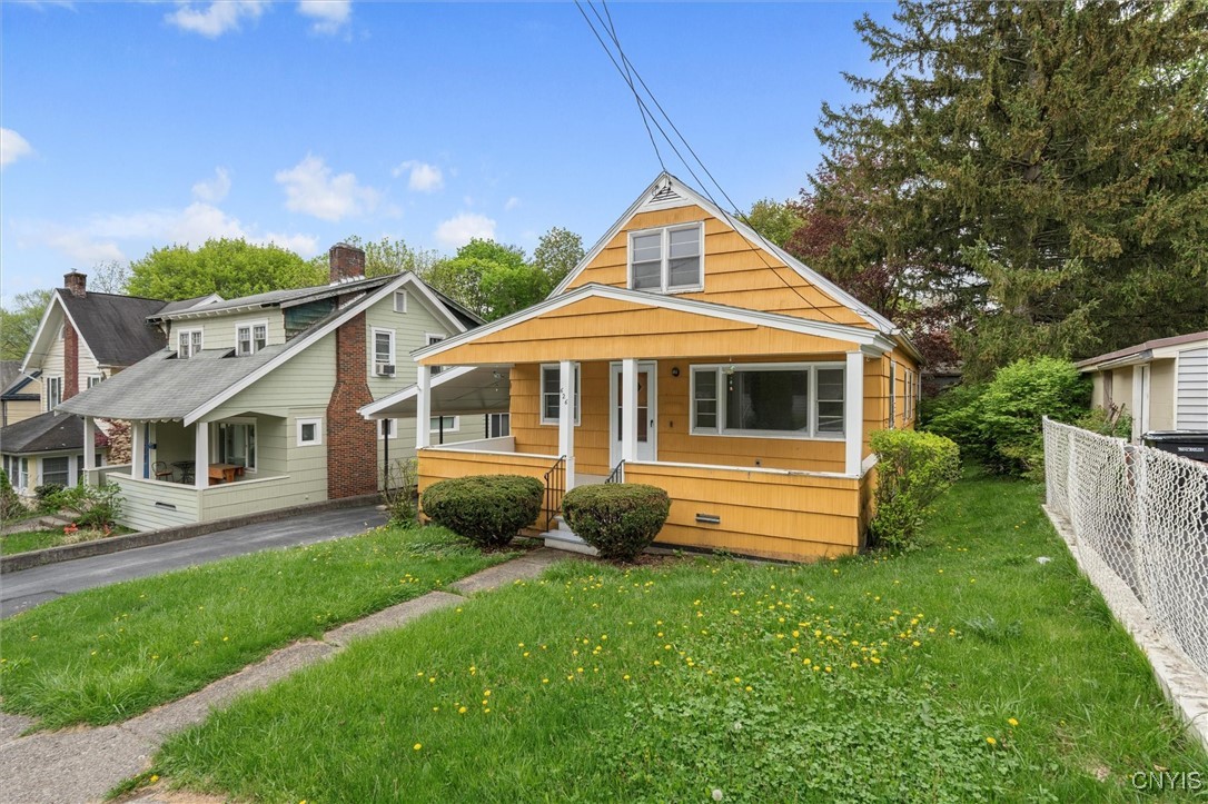 626 Summit Avenue, Syracuse, New York image 3