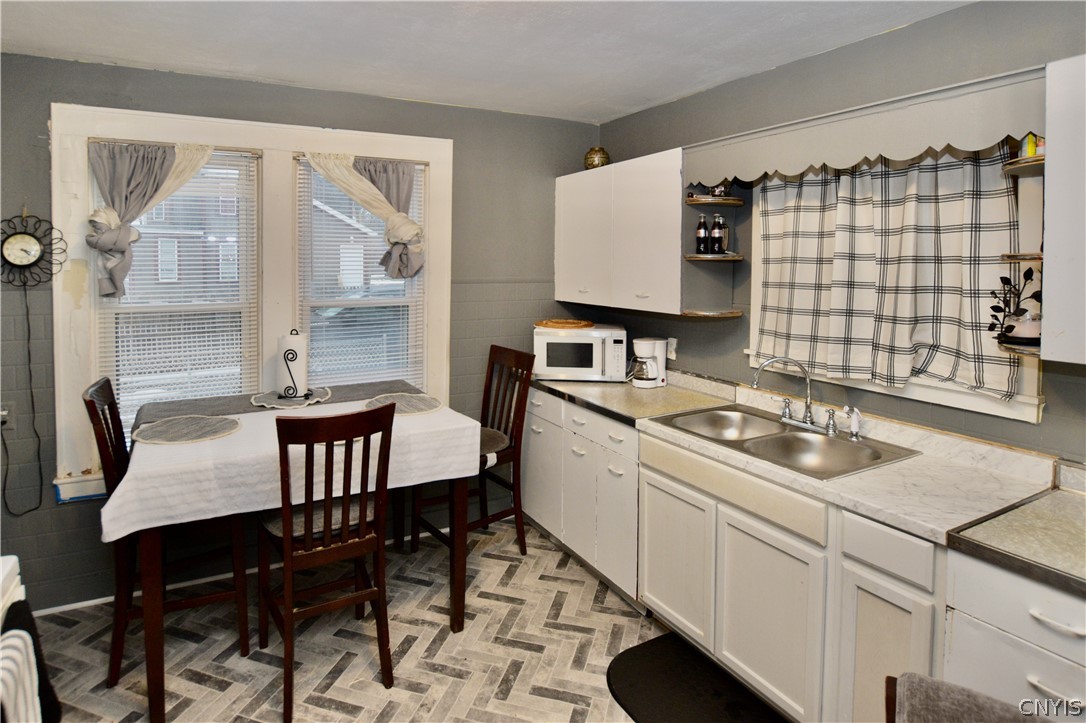 309 W Kennedy Street