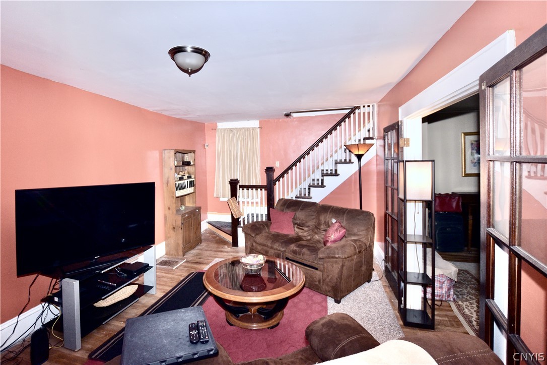 309 W Kennedy Street