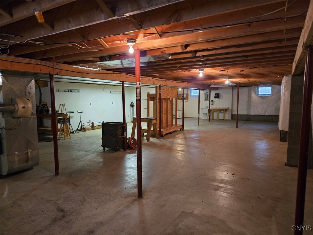6301 Asa Eastwood, Cicero, New York image 39